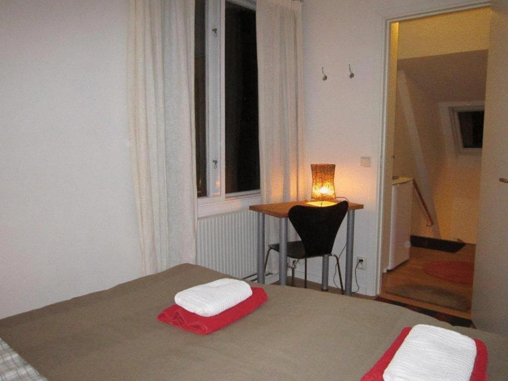 Sankt Sigfrid Bed & Breakfast Гьотеборг Стая снимка